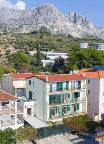 Apartmani Niko Podgora Exterior foto