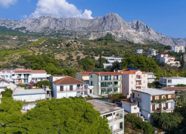 Apartmani Niko Podgora Exterior foto