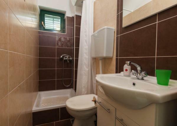 Apartmani Niko Podgora Exterior foto