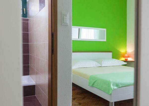 Apartmani Niko Podgora Exterior foto