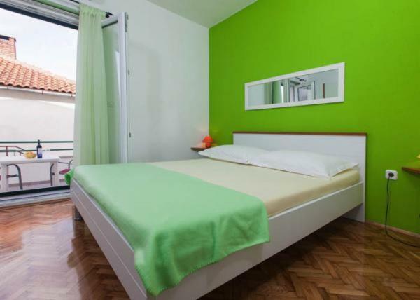 Apartmani Niko Podgora Exterior foto