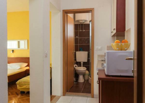 Apartmani Niko Podgora Exterior foto
