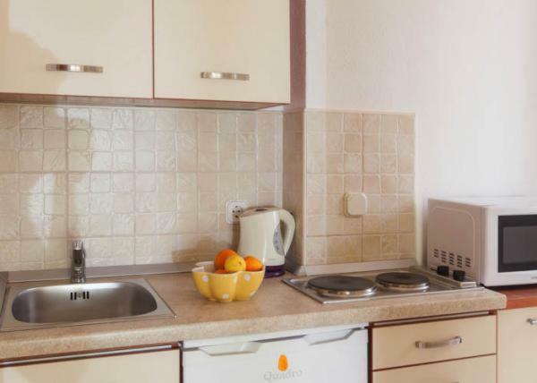 Apartmani Niko Podgora Exterior foto